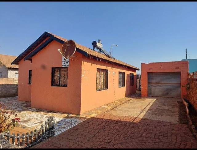 3 BEDROOM HOUSE FOR SALE IN VILLA LIZA